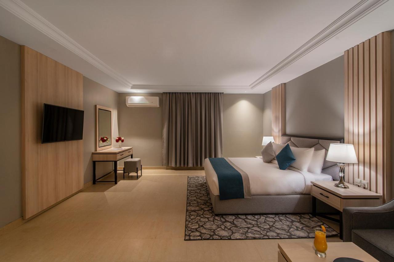 Enala Hotel Apartments - Tabuk タブーク エクステリア 写真