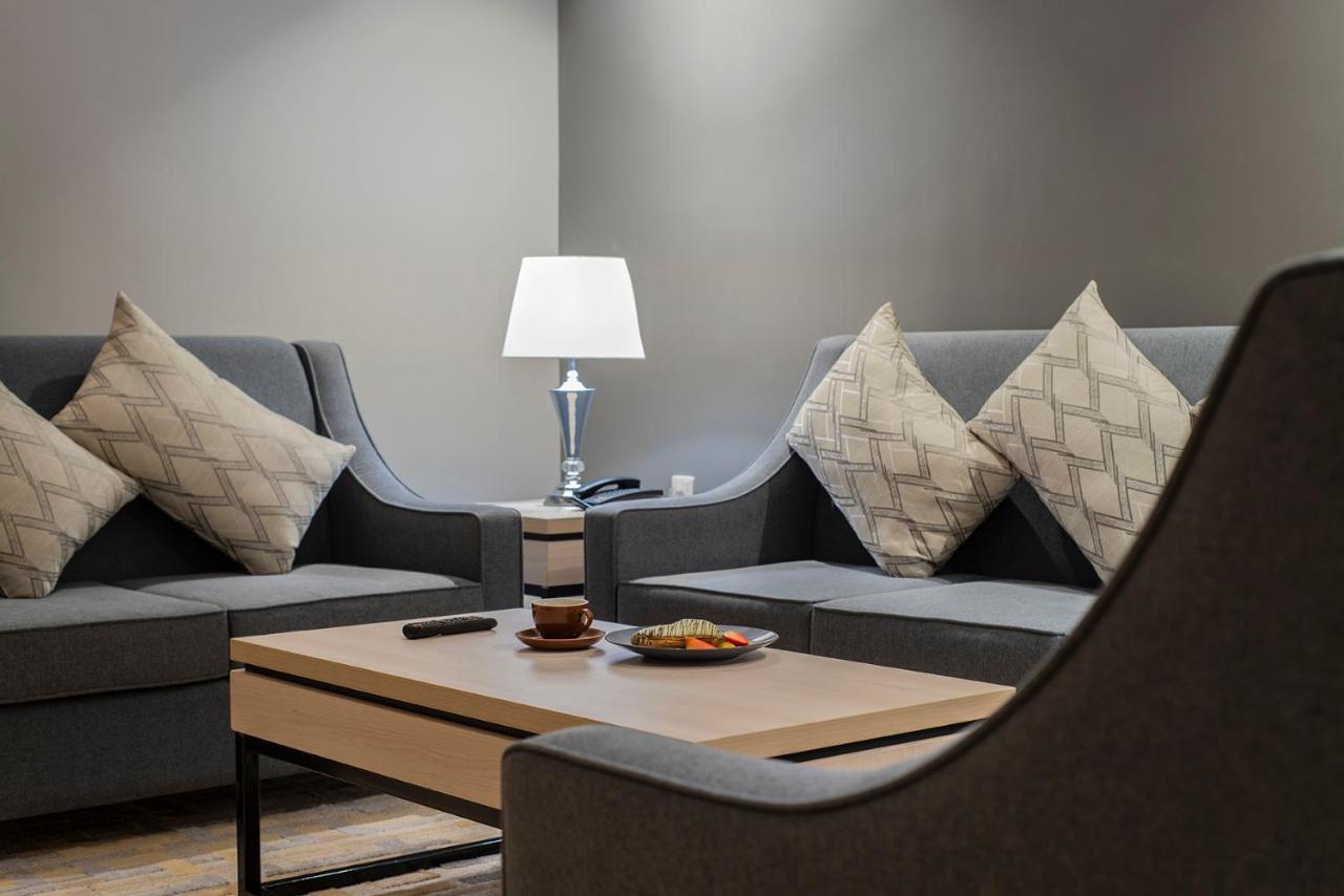Enala Hotel Apartments - Tabuk タブーク エクステリア 写真