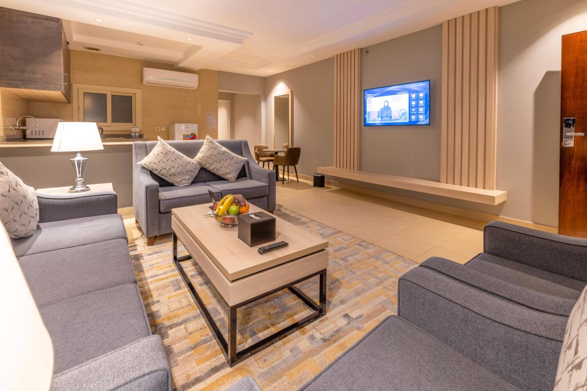 Enala Hotel Apartments - Tabuk タブーク エクステリア 写真